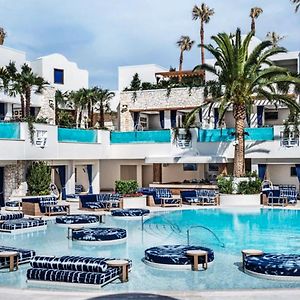Palms Place Hotel Stripview With Open Balcony -23