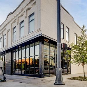 Midtown Apartments By Landing